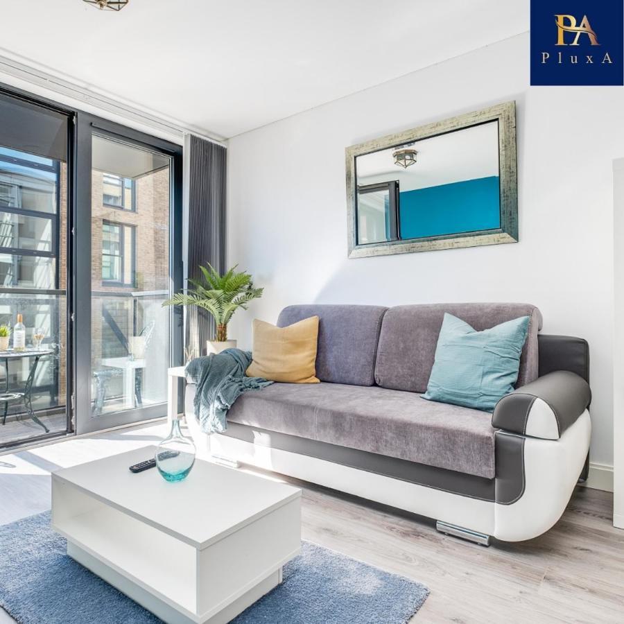 Pluxa Vivid Veranda Beautiful City Centre Apartment With Free Parking Бирмингем Экстерьер фото