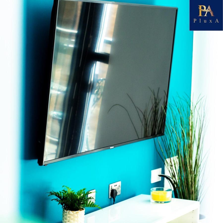 Pluxa Vivid Veranda Beautiful City Centre Apartment With Free Parking Бирмингем Экстерьер фото