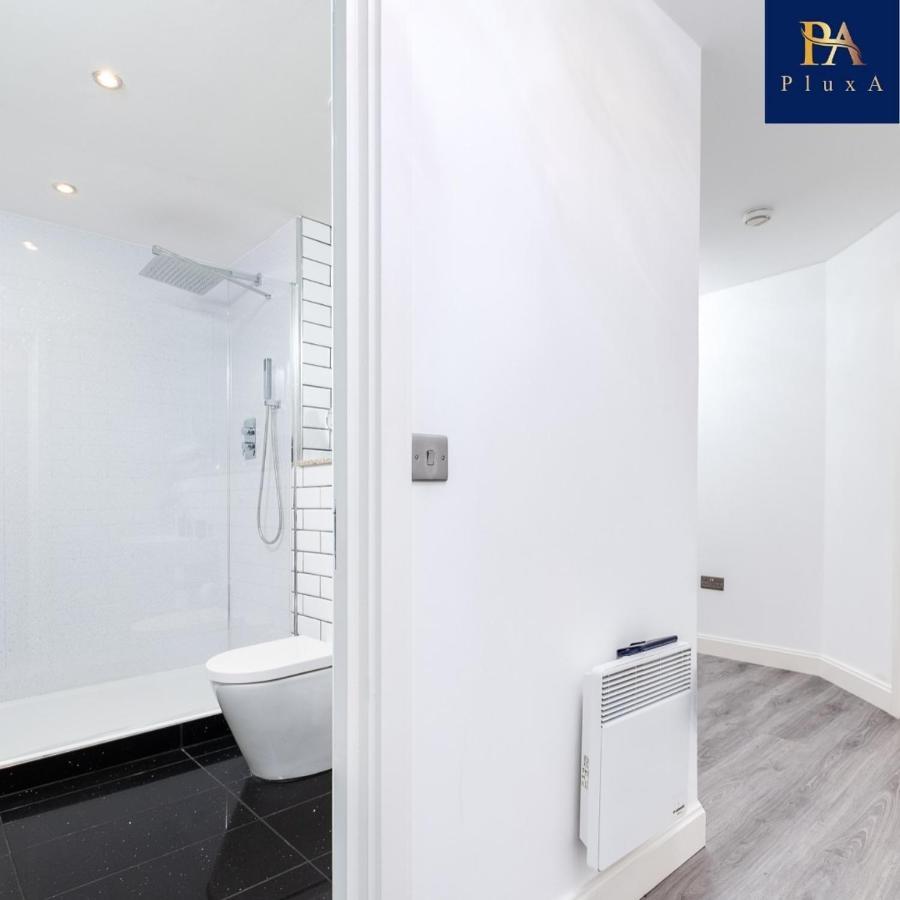 Pluxa Vivid Veranda Beautiful City Centre Apartment With Free Parking Бирмингем Экстерьер фото