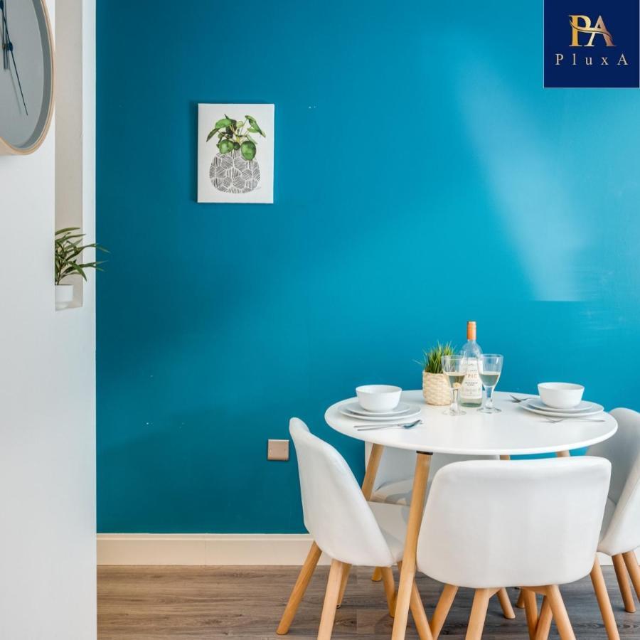 Pluxa Vivid Veranda Beautiful City Centre Apartment With Free Parking Бирмингем Экстерьер фото